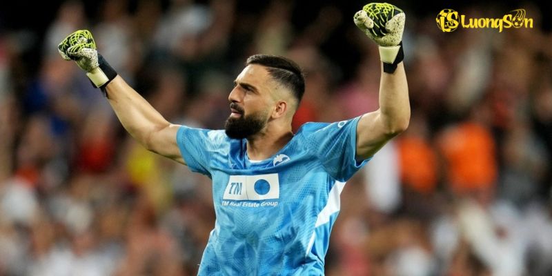 Giorgi Mamardashvili ra mắt Liverpool mùa giải 2025-2026